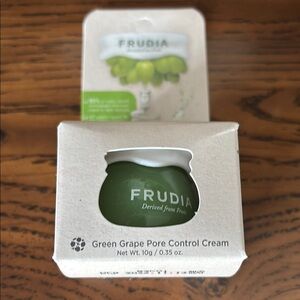 Frudia Green Grape Pore Control Cream